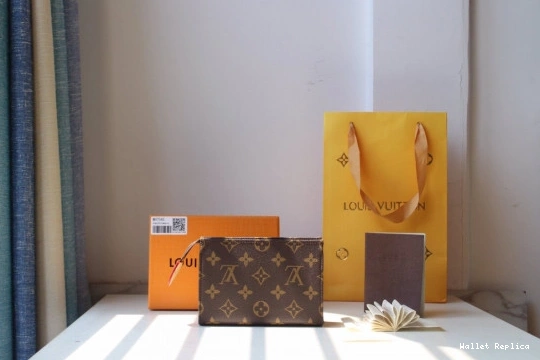 Affordable 15 LOUIS POUCH VUITTON TOILETRY 0822
